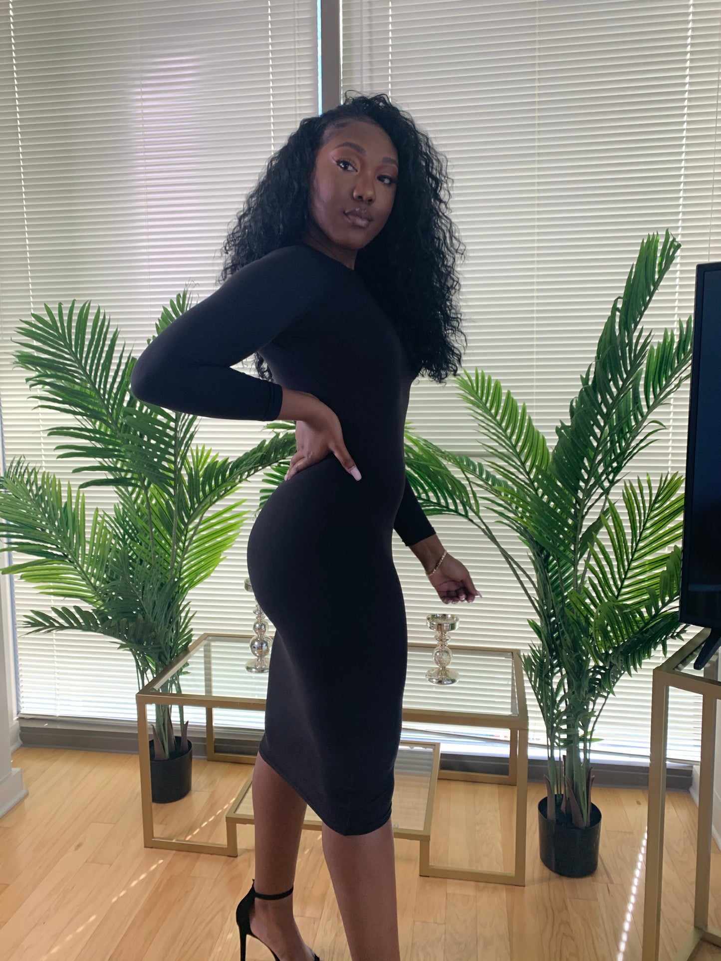 DA Black Maxi